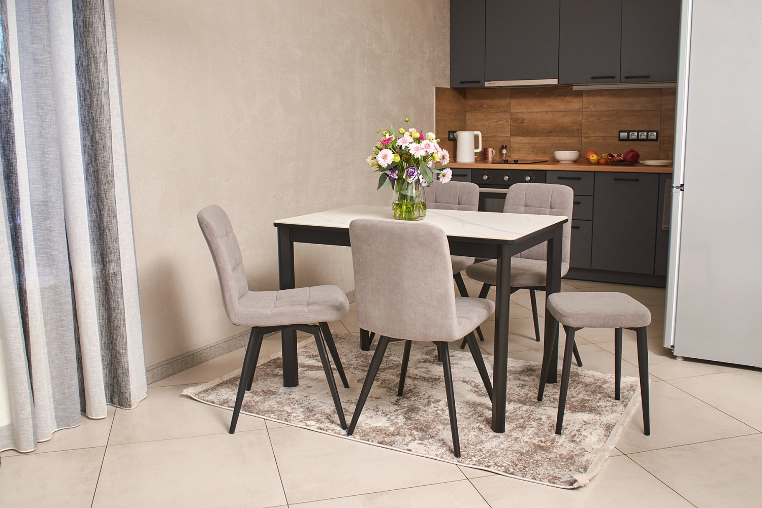 Стол Римини-1L, 110(+45)*700*750 царга черн./лам Светлый бетон +нога№9(черная)